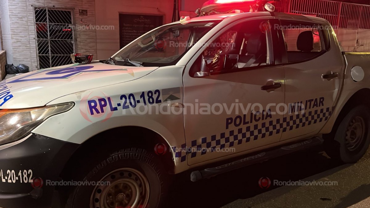 URGENTE: Motociclista fica gravemente ferido após bater contra viatura da PM