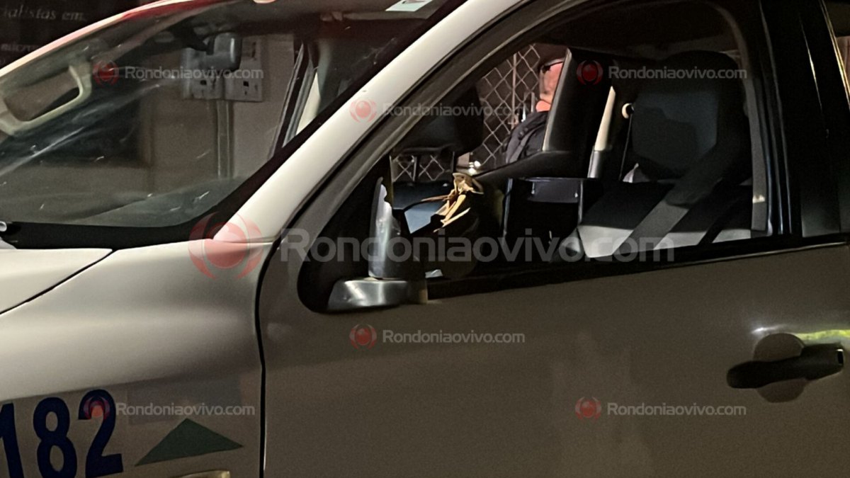 URGENTE: Motociclista fica gravemente ferido após bater contra viatura da PM