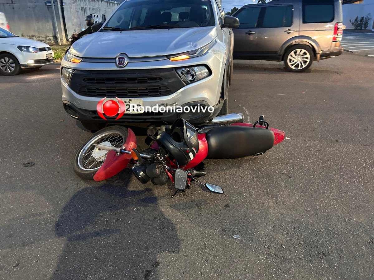 VÍDEO: Fiat Toro atropela mulher e fica por cima de moto em grave acidente
