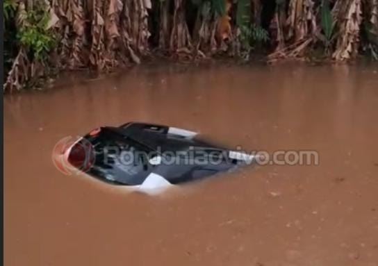 ENXURRADA: Motorista de carro arrastado mora em Extrema e tentava acessar avenida 