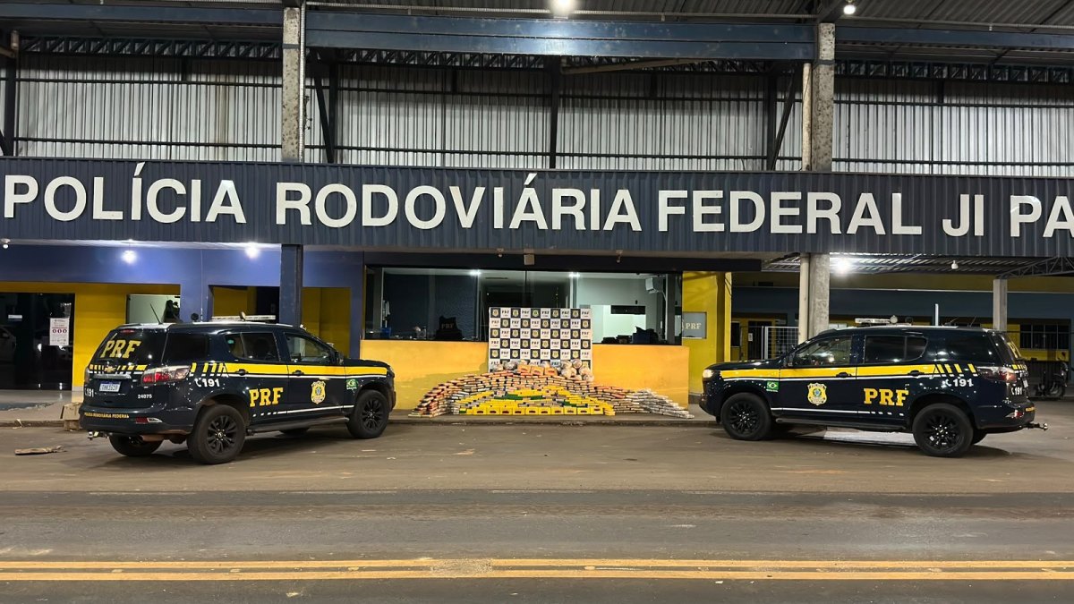 MAIS DE MEIA TONELADA: Caminhoneiro é preso com 625 quilos de skunk e cocaína na BR-364