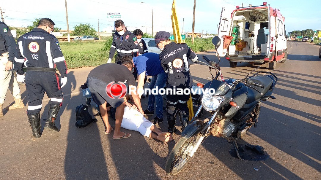 VEJA VÍDEO: Mulher colide em caminhonete e fica em estado grave na BR-364