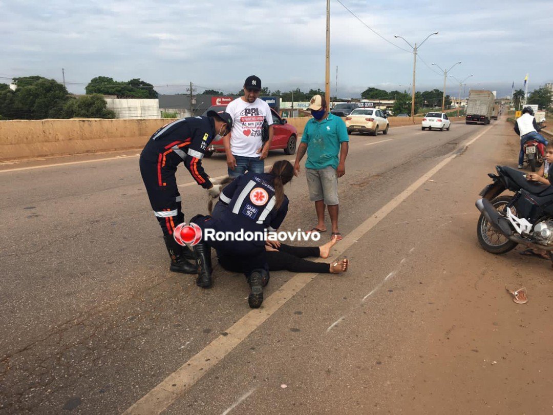 CAOS NA RODOVIA: Cratera na BR-364 causa acidente e deixa mulher em motocicleta ferida