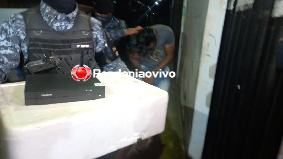 VENDIA NO CRÉDITO: PM prende traficante com quatro quilos de cocaína em apartamento