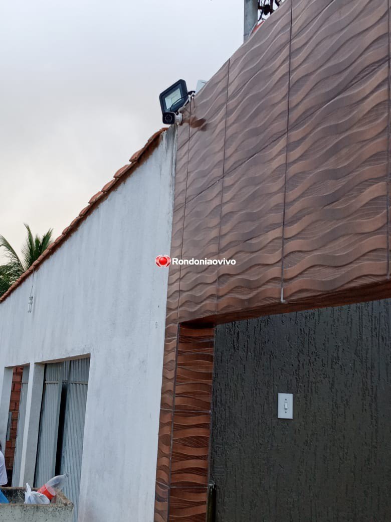 REINCIDÊNCIA: 'Gaby e Vei Zé' são presos pelo Denarc acusados de tráfico em casa de luxo