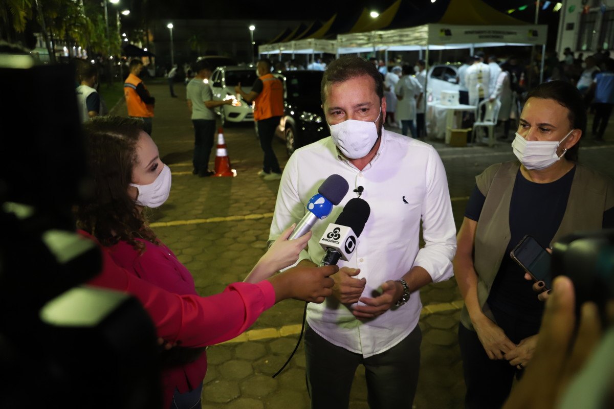 PORTO VELHO: 6° drive-thru da vacinação contra covid-19 é realizada com sucesso