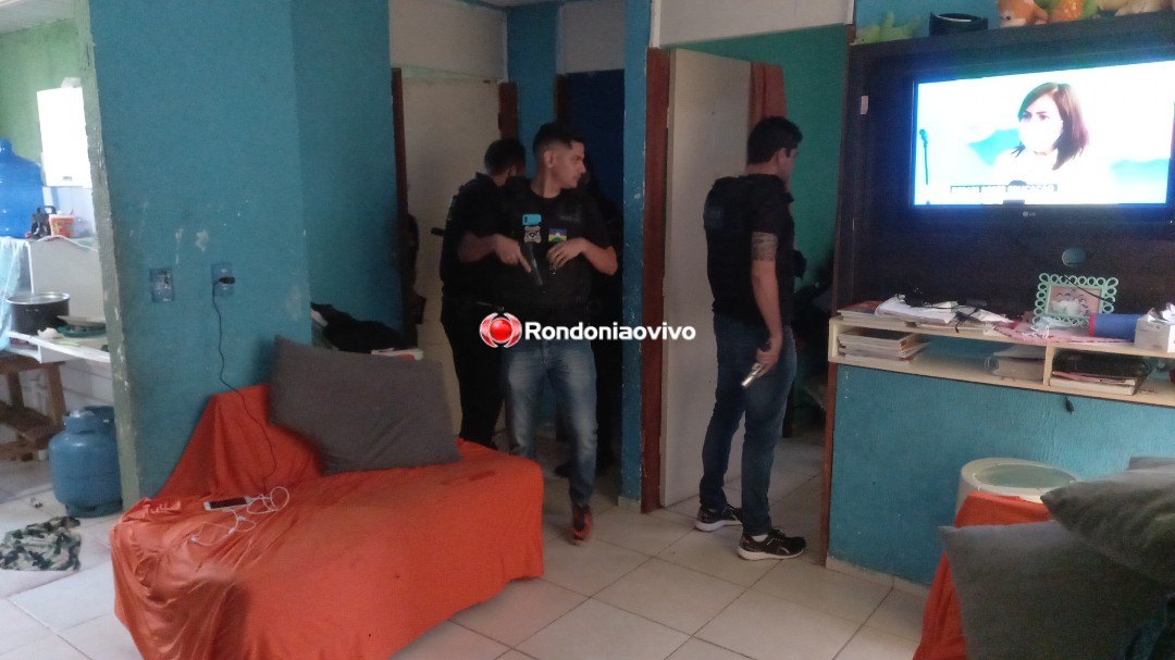 BUSCAS NO ORGULHO: Veja imagens da ação da Homicídios no Orgulho do Madeira 