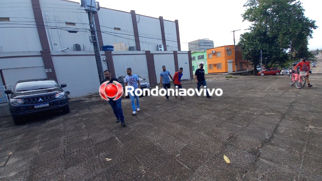 ELUCIDADO: Homicídios prende acusados de matar rival após briga em bar