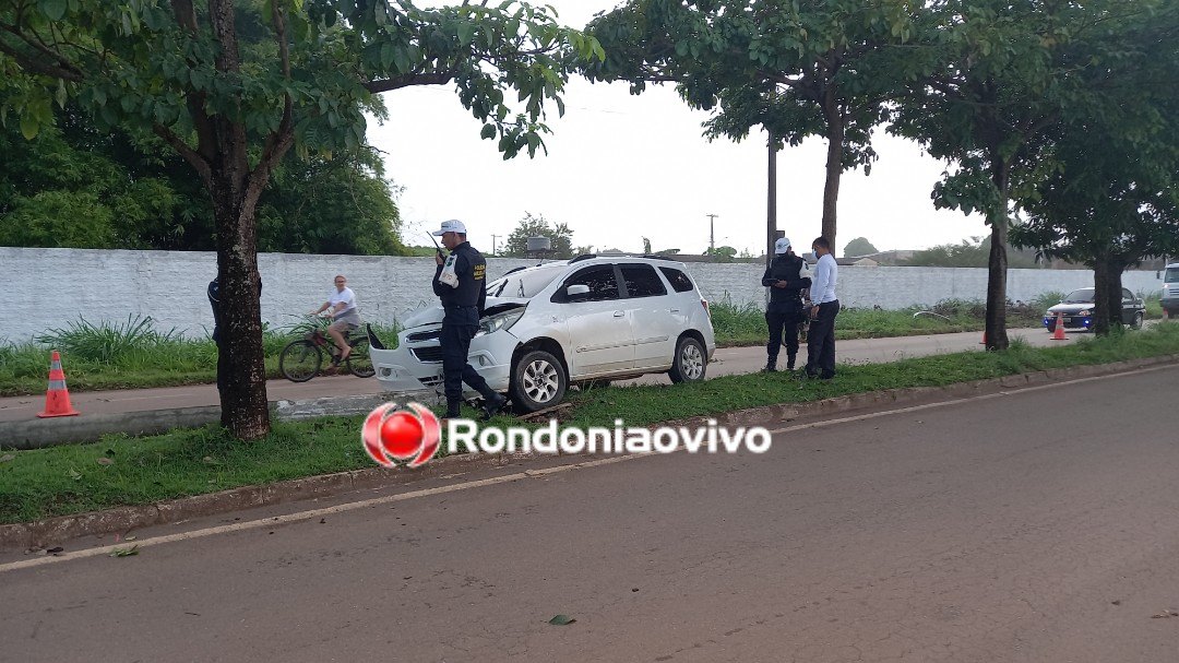 VÍDEO: Motorista destrói poste para não matar ciclista atropelado