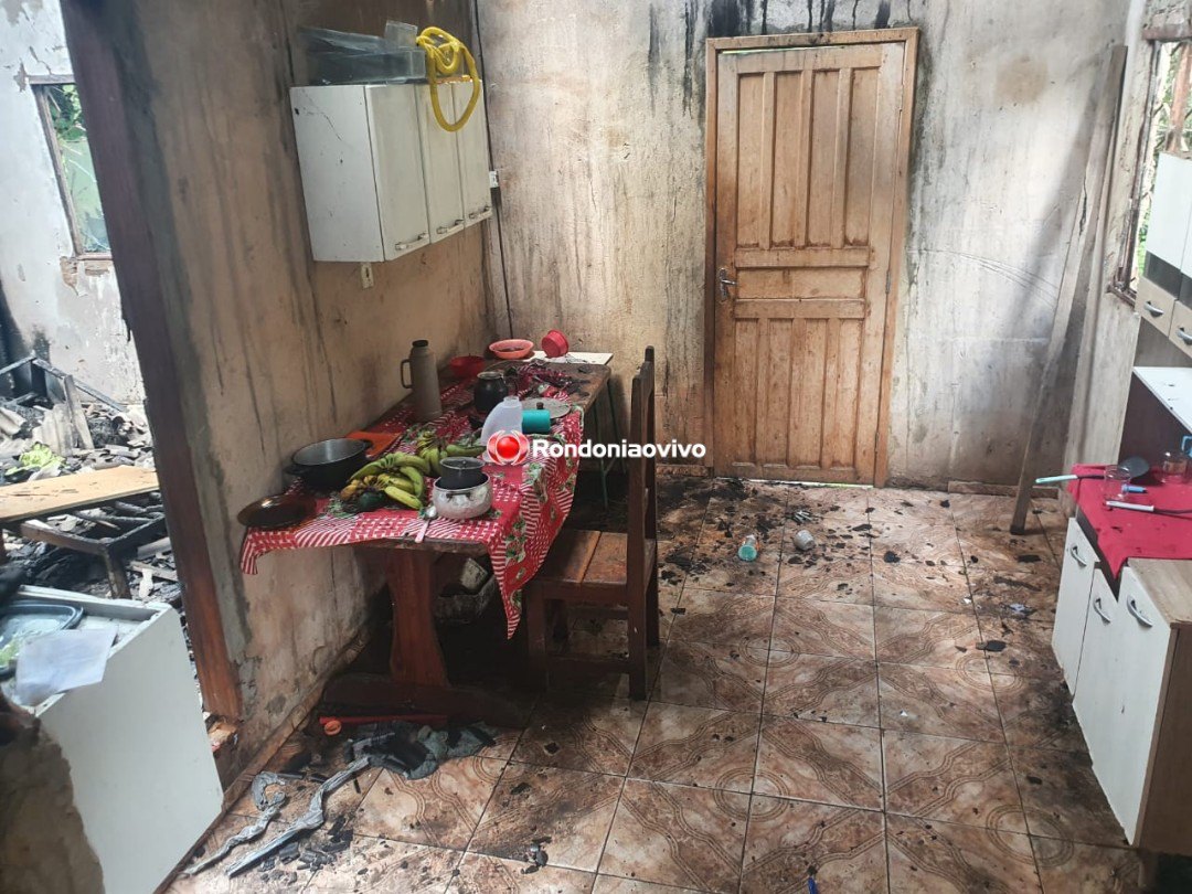 DESCONTROLADO: Homem é preso por torturar mulher, matar gato e colocar fogo em casa