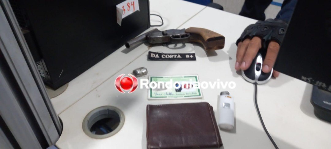 ARMA NA CINTURA: PM aborda acusados em bicicleta e evita assaltos na zona Leste