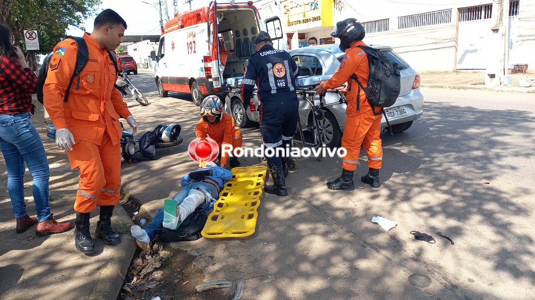VÍDEO: Motociclista quebra a perna ao ser atropelado por carro na Pinheiro Machado