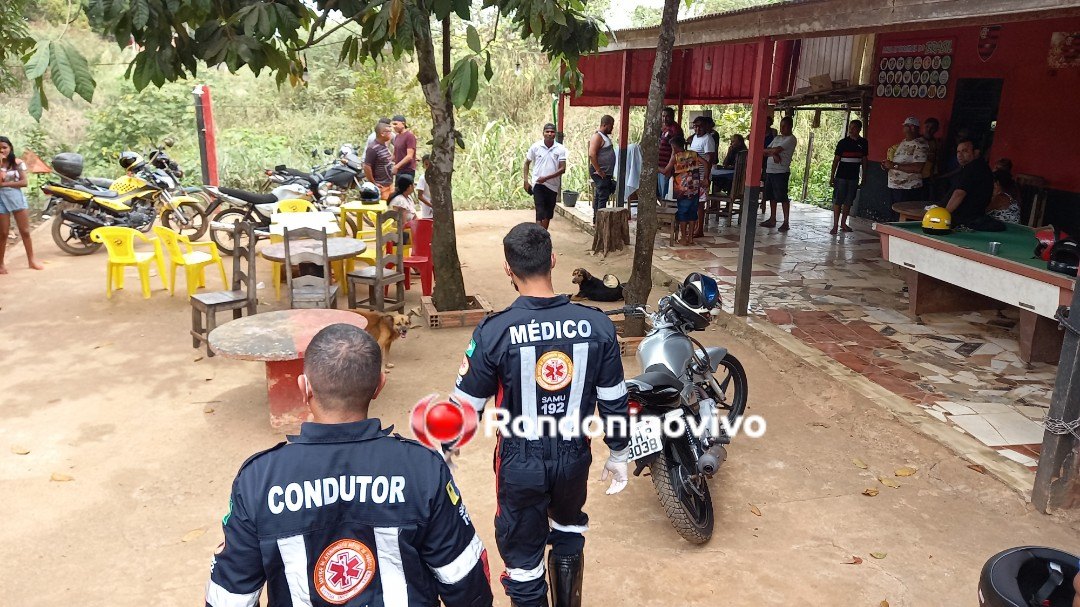 VEJA VÍDEO: Homem é morto a tiros em mesa de jogo de baralho na zona Leste da capital