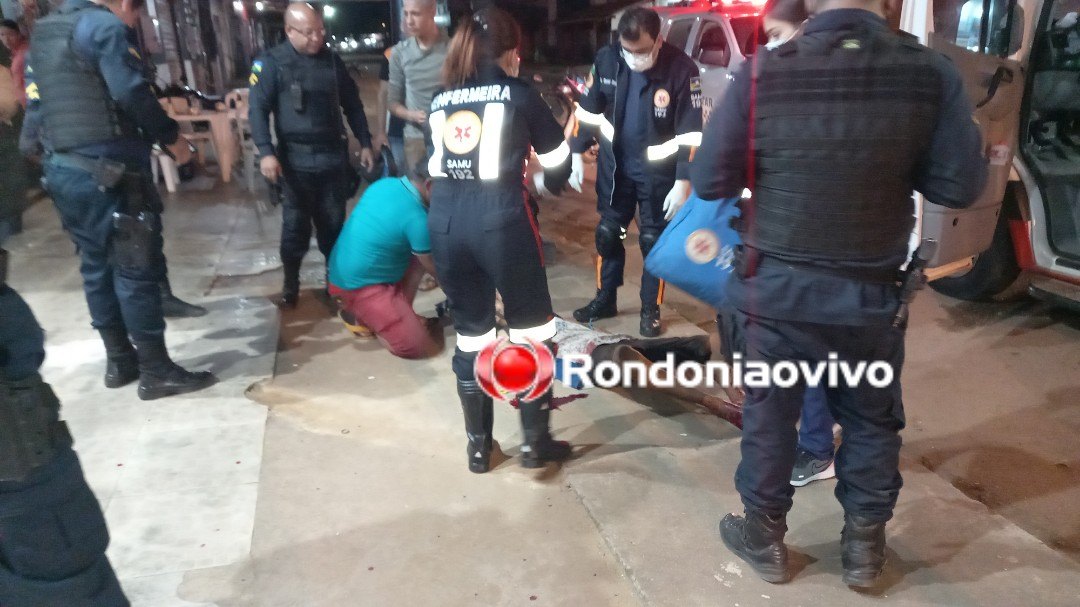 VÍDEO: Homem fica em estado grave ao ser atacado a golpes de facão