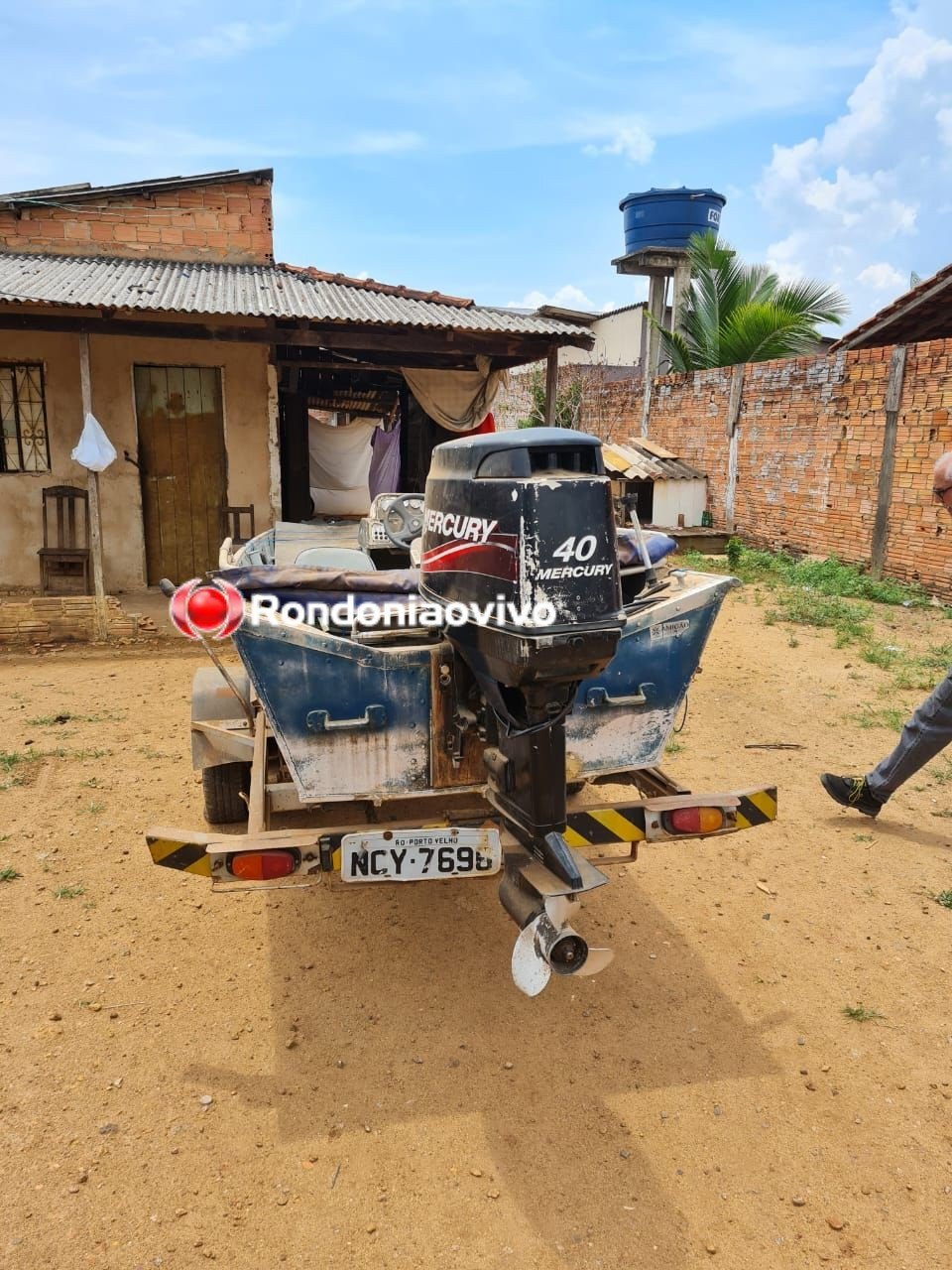 DILIGÊNCIAS: Delegacia de Patrimônio prende casal com barco furtado de residência 