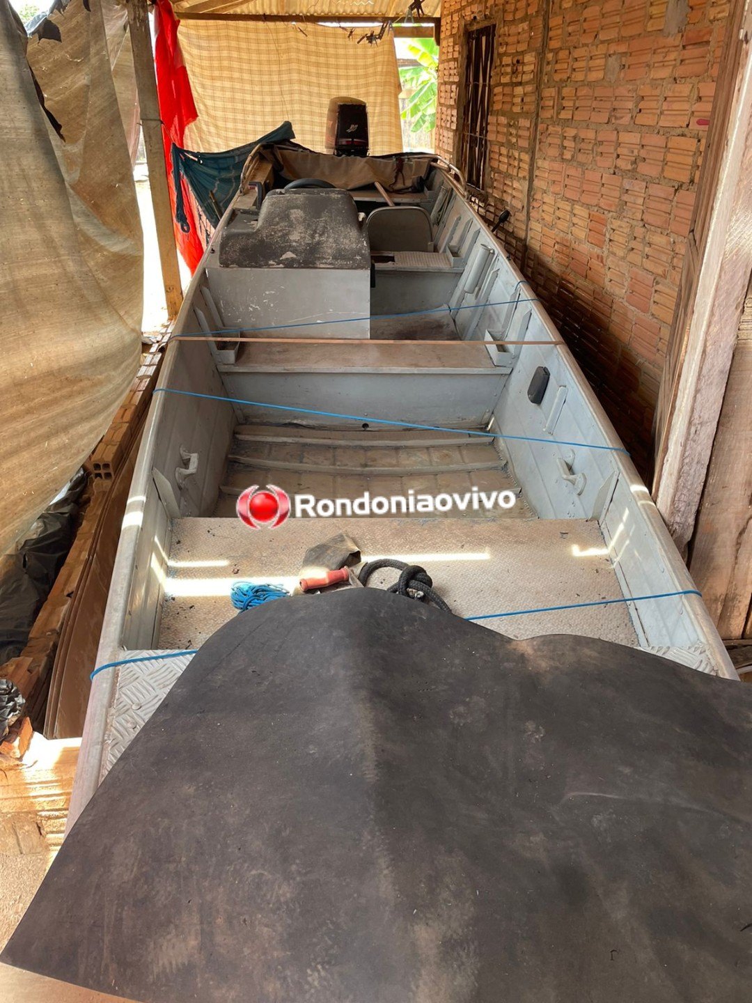 DILIGÊNCIAS: Delegacia de Patrimônio prende casal com barco furtado de residência 