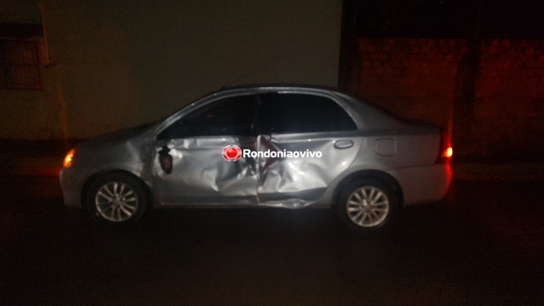 VÍDEO: Motociclista sofre fratura exposta na perna após grave acidente 