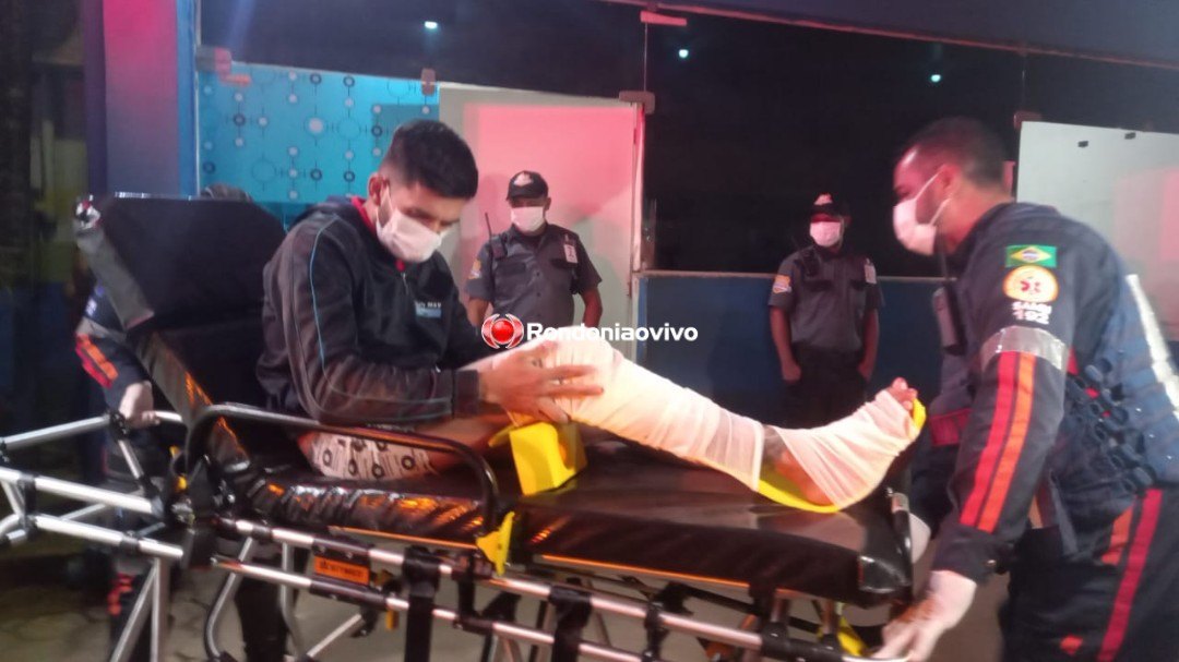 BALEADO: Homem de 26 anos sofre tentativa de homicídio quando chegava na casa da mãe 