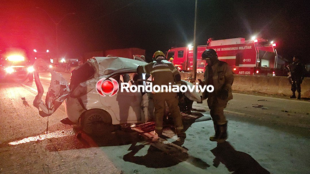 ASSISTA: Criminoso faz roubo e morre após capotar carro na BR-364