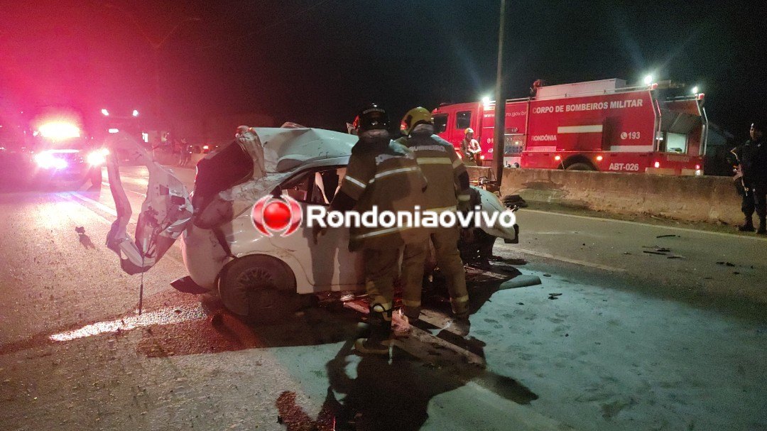 ASSISTA: Criminoso faz roubo e morre após capotar carro na BR-364