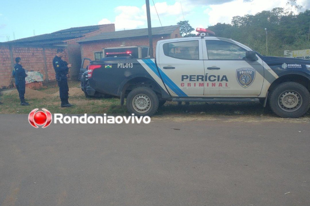 NA CAMA: Corpo é encontrado em decomposição após porta de residência ser arrombada
