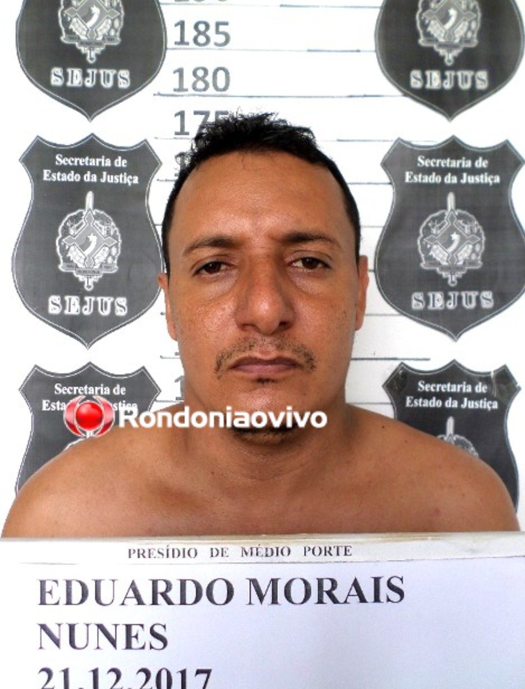 EXECUÇÃO A TIROS: Apenado morre sentado enquanto assistia filhos jogarem bola na rua