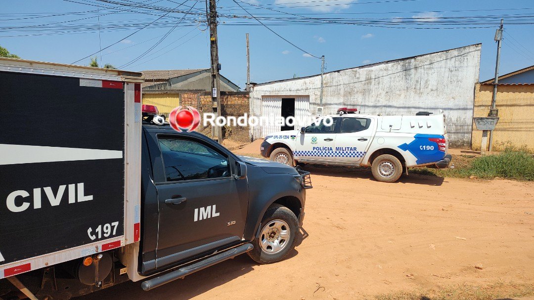 EM DECOMPOSIÇÃO: Corpo de idoso é encontrado dentro de residência na zona Sul