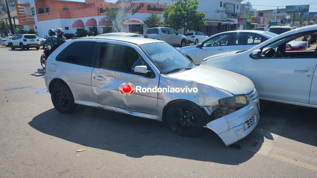 VÍDEO: Mototaxista sofre grave acidente após motorista avançar cruzamento