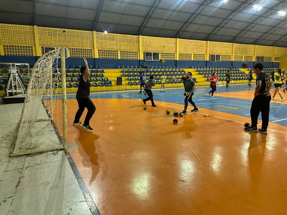 JOGOS INTERMUNICIPAIS DE RO: Times de handebol de Porto Velho se preparam para competição