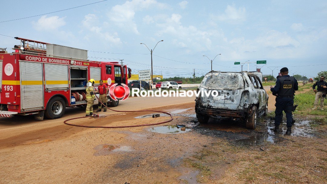 VÍDEO: Carro Rexton é destruído por incêndio na rua da Beira