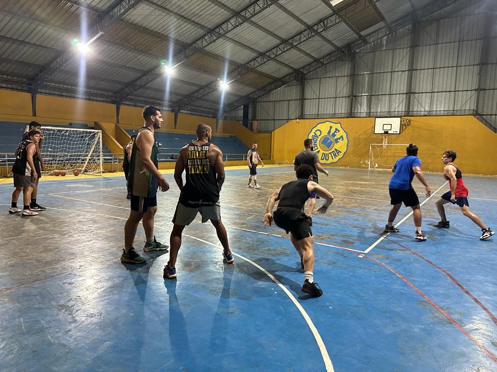JOGOS INTERMUNICIPAIS DE RO: Atletas de basquete se preparam para representar Porto Velho nos jogos