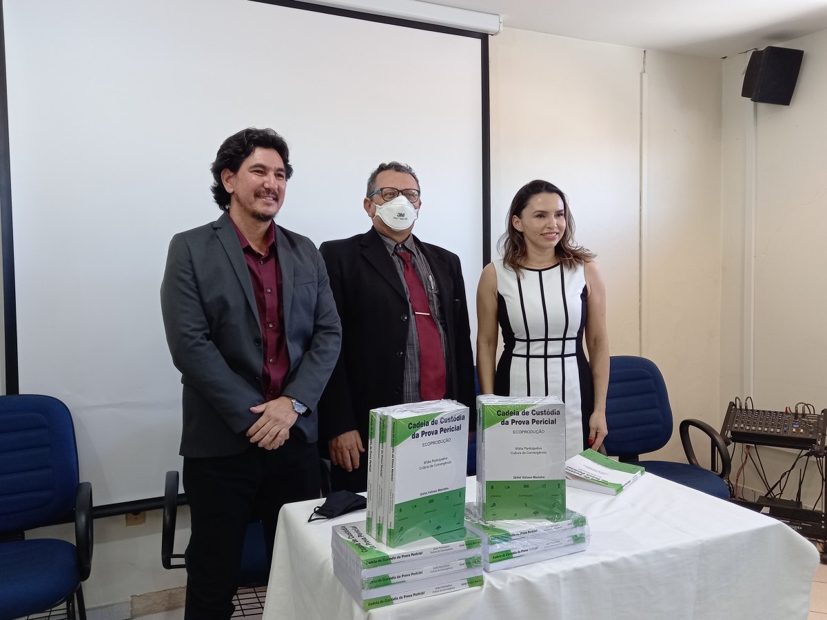 PERÍCIA CRIMINAL: Solenidade de lançamento do Livro Cadeia de Custódia da Prova Pericial