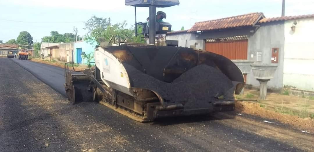 VEREADOR: Rua do bairro Lagoinha recebe asfalto a pedido de Alan Queiroz