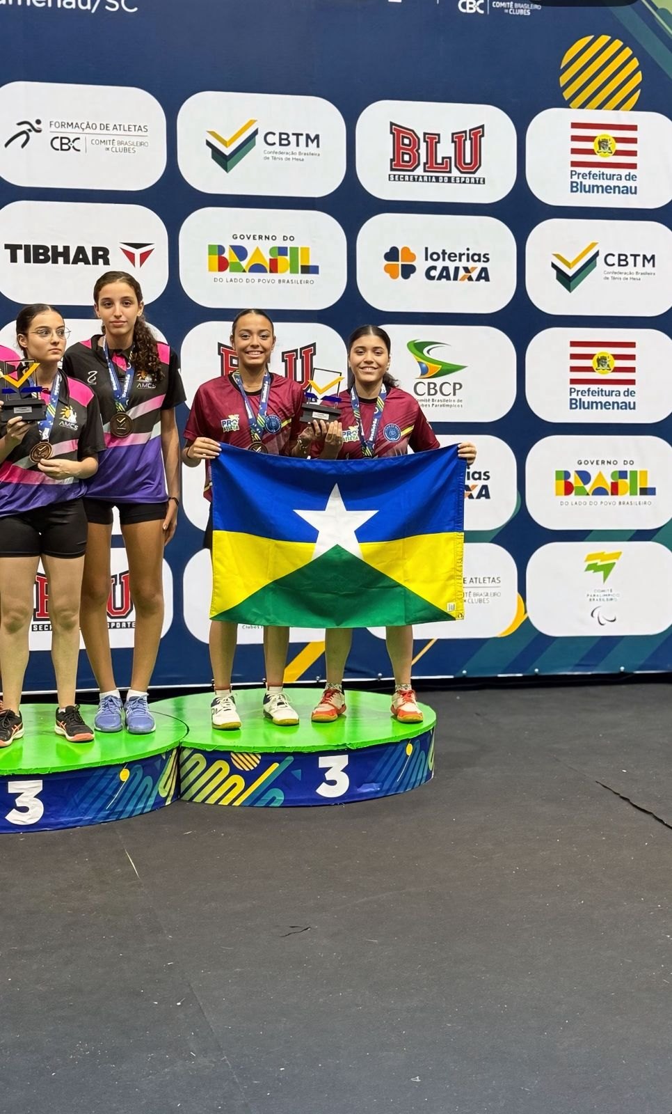 MENINAS DE ROND&Ocirc;NIA: Pietra e Let&iacute;cia Tagino brilham no Campeonato Brasileiro de T&ecirc;nis de Mesa