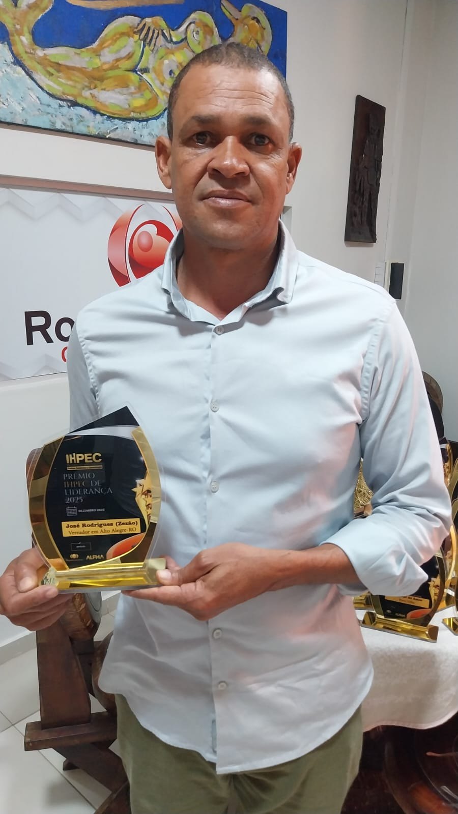 TROFÉU LIDERANÇA 2025: Vereador Zezão recebe homenagem por destaque político em Alto Alegre dos Parecis