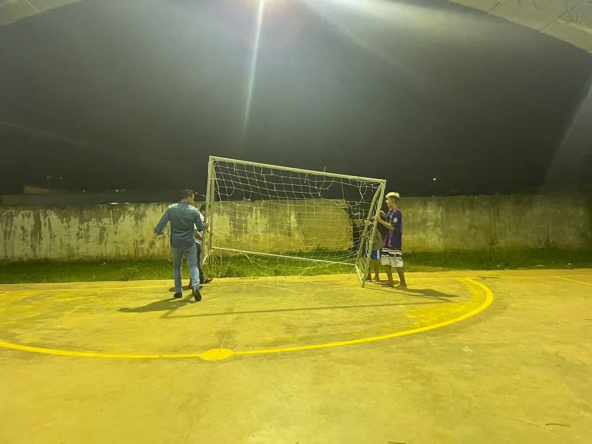 VEREADOR: Edimilson Dourado garante benfeitorias à Escola Manoel Aparício