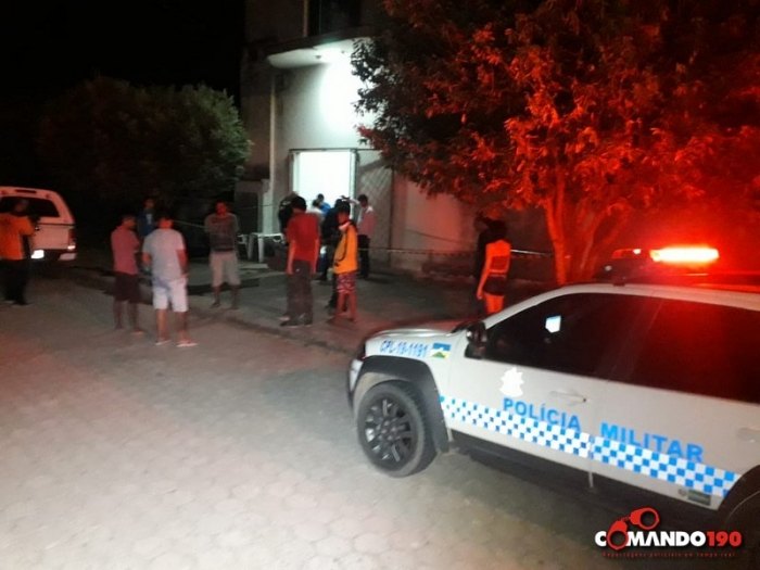 EXECUÇÃO: Cliente é assassinado com tiro na cabeça ao pedir cerveja em bar