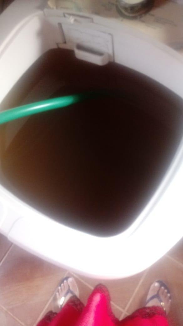 IGNORADOS: Após 2 anos, moradores dizem que água da Caerd continua ruim 