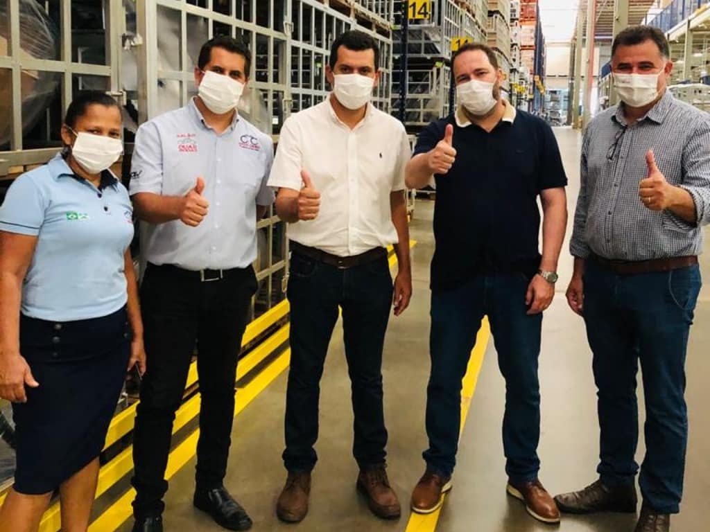 INTERIOR: Pimenta Bueno, presidente Alex Redano se reúne com produtores e empresários