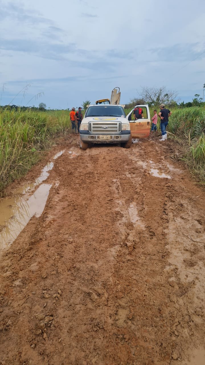 ABANDONO: Descaso do poder público provoca transtornos e atrapalha a vida de famílias