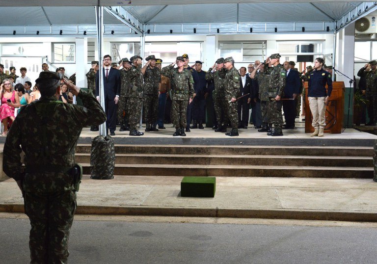 PRF/RO: Superintendente participa de cerimônias de passagem de comando