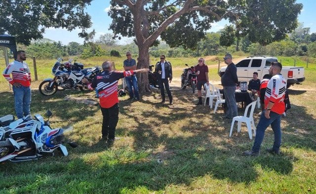AVENTURA: Expedição Redrider saiu de Rio Branco e percorrerá de moto RO, AM e RR
