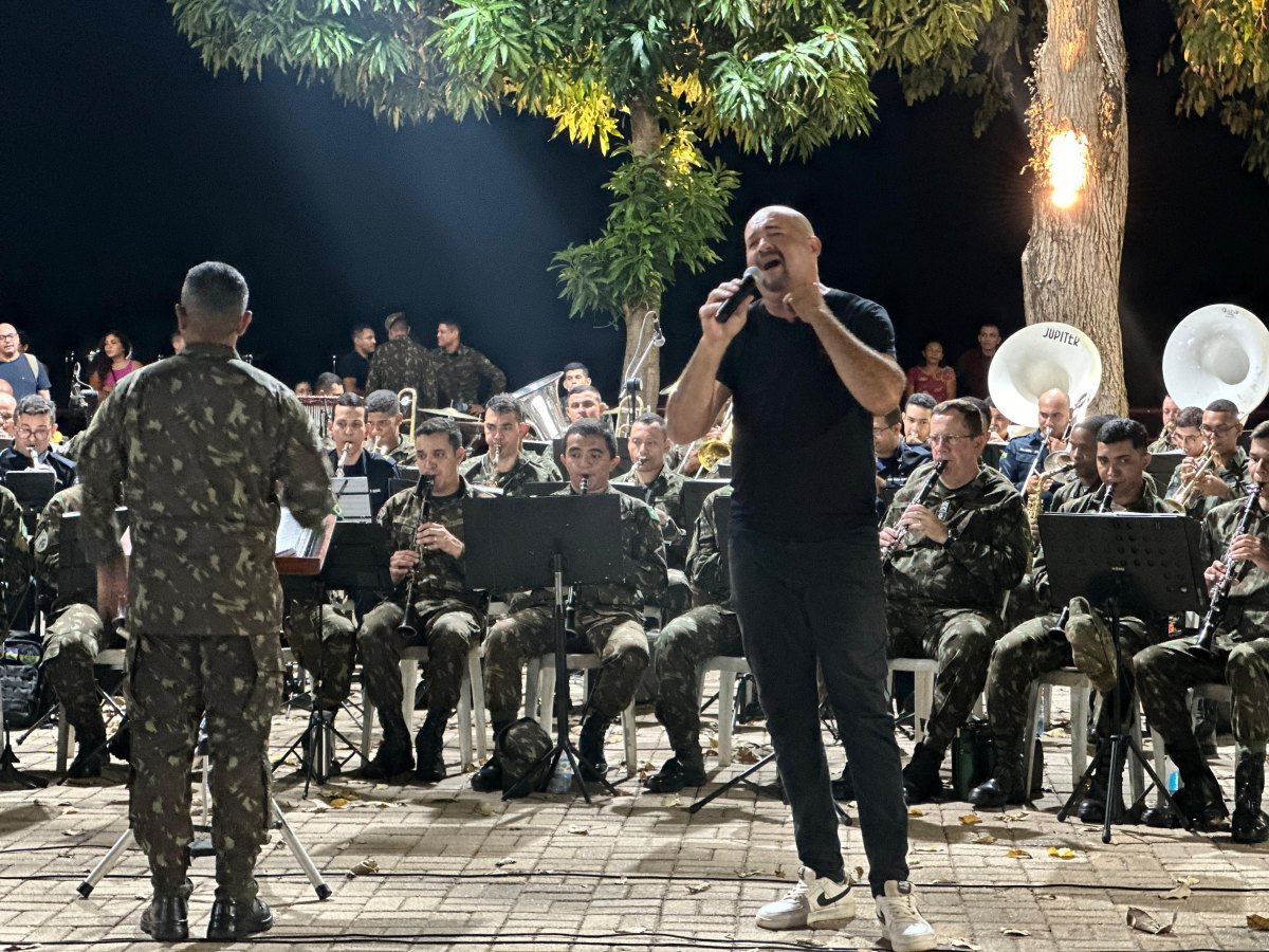 MUSICAL: Banda de Música da Brigada faz show público na EFMM