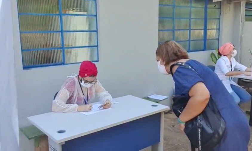 COVID-19: Ada Dantas fiscaliza mutirão de testes e cobra entrega de medicamentos