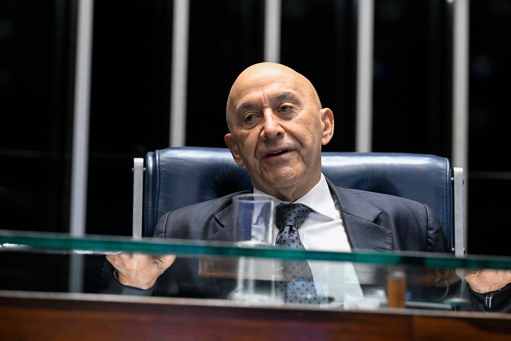  FIM DA ESCALA 6X1: Confúcio defende, 'Este é o momento, esta é a hora de votar'