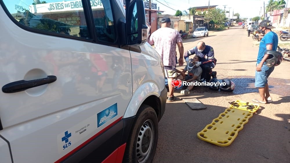 ASSISTA: Passageiro de moto tem fratura exposta em acidente na zona Leste