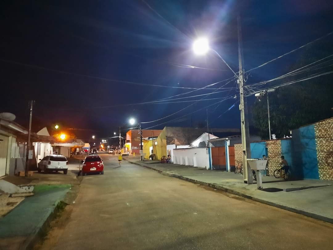 VEREADOR: Emdur atende Paulo Tico e faz manutenção na rede de iluminação do Costa e Silva