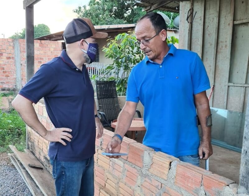 GABINETE EM AÇÃO: Aleks Palitot visita moradores do bairro São Francisco e ouve demandas