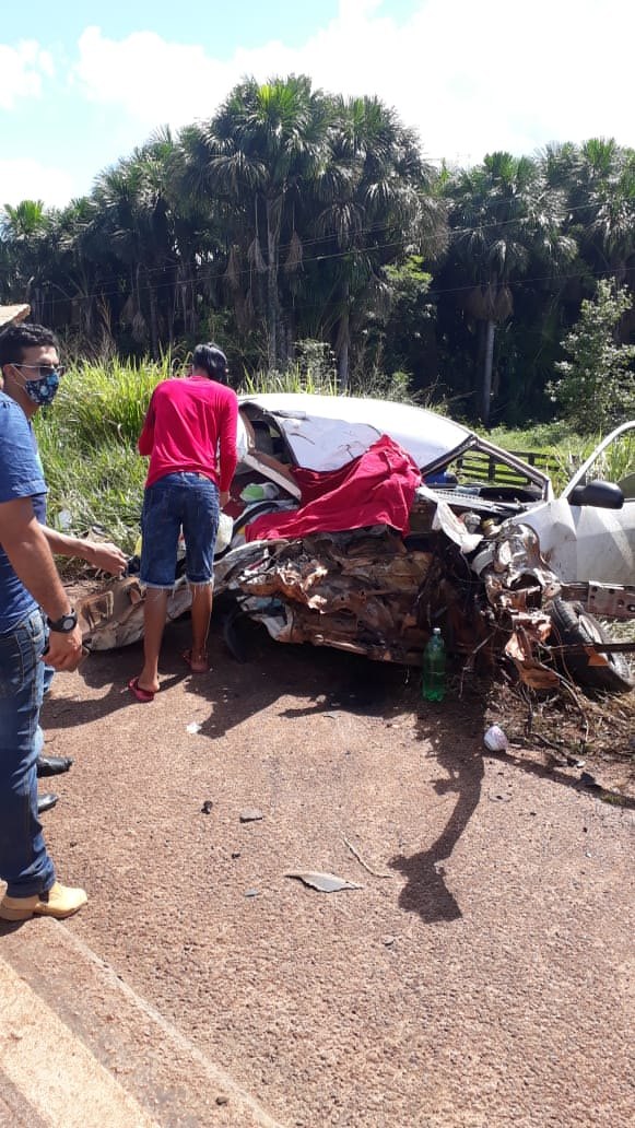 IDENTIFICADA: Mulher morre e idoso fica em estado grave após acidente na BR-364