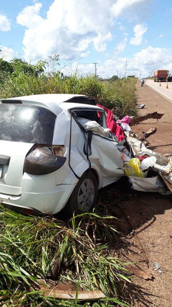 IDENTIFICADA: Mulher morre e idoso fica em estado grave após acidente na BR-364